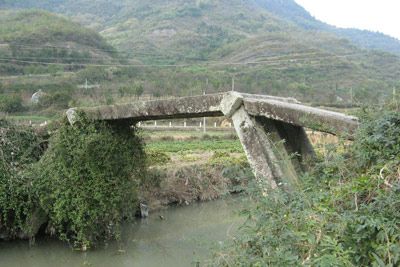 梁村河桥
